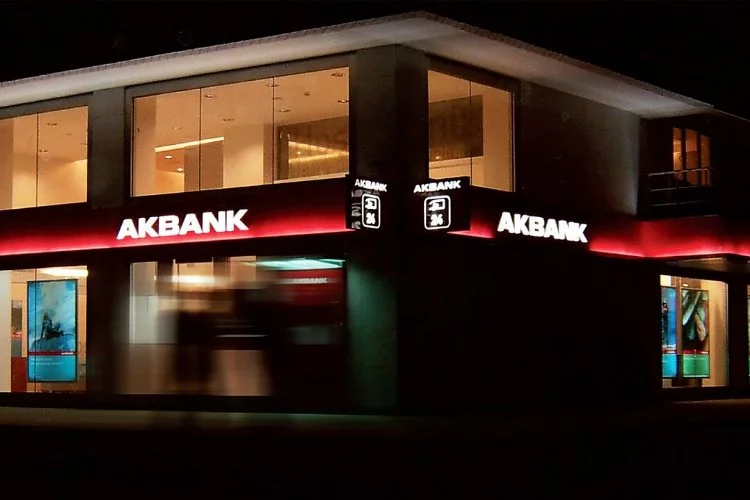 Akbank'tan Emeklilere 17.500 TL Promosyon: Yeni Teklif Mayıs Sonunda Bitiyor